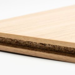 Hylde med fræsning for endebæring