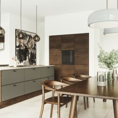 Grå linoleum, eg mokka lak. Profil L11